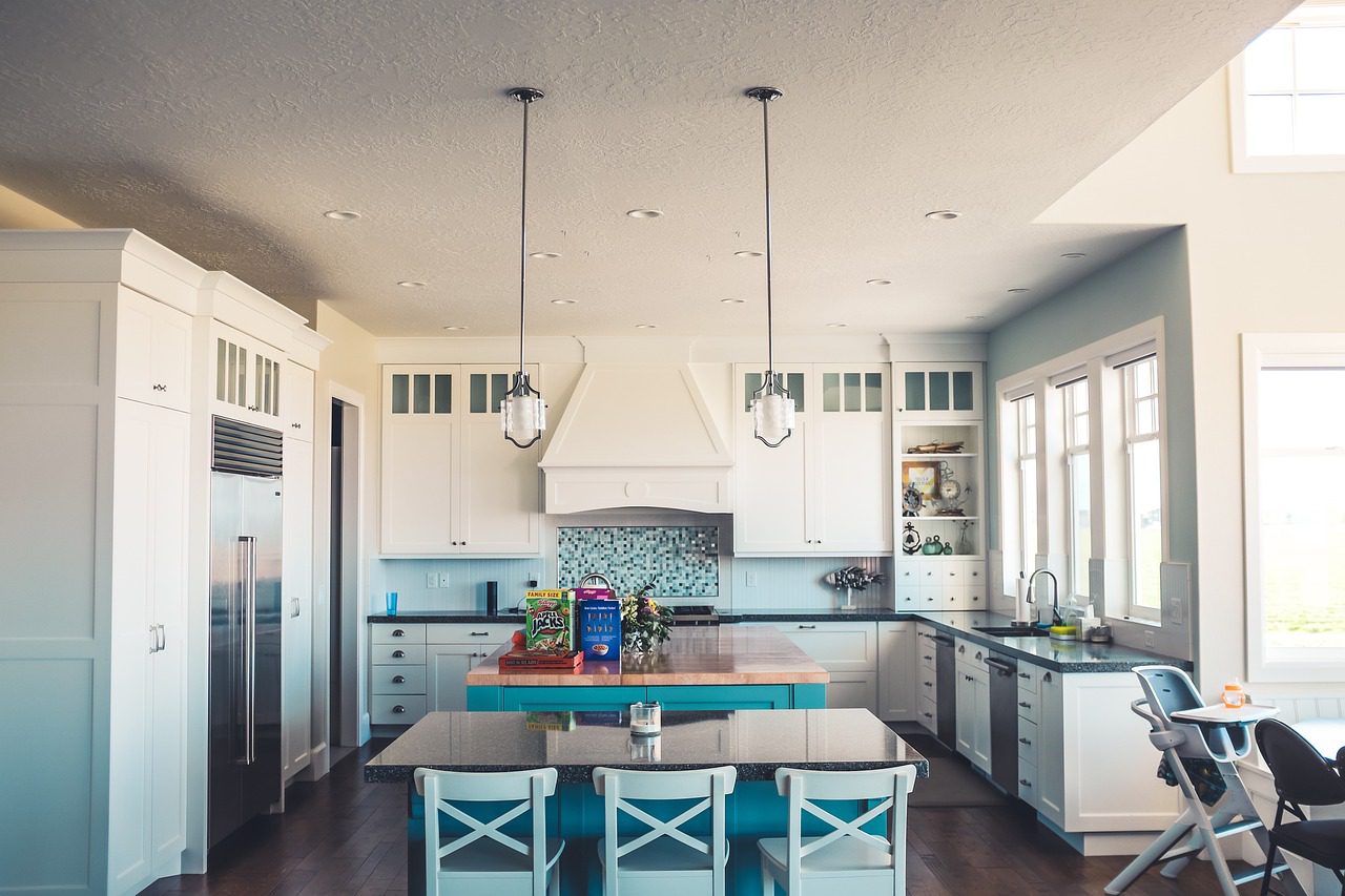 How to Choose the Right Dining Table for Your Home?