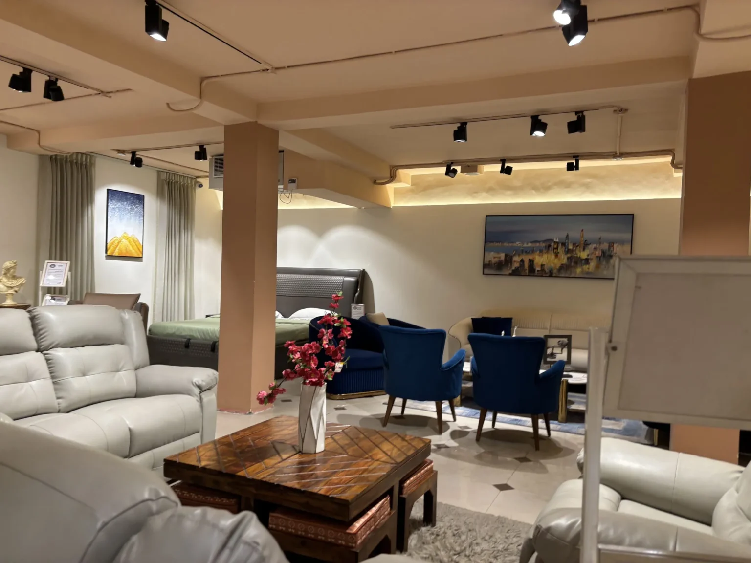 Home City Kirti Nagar showroom